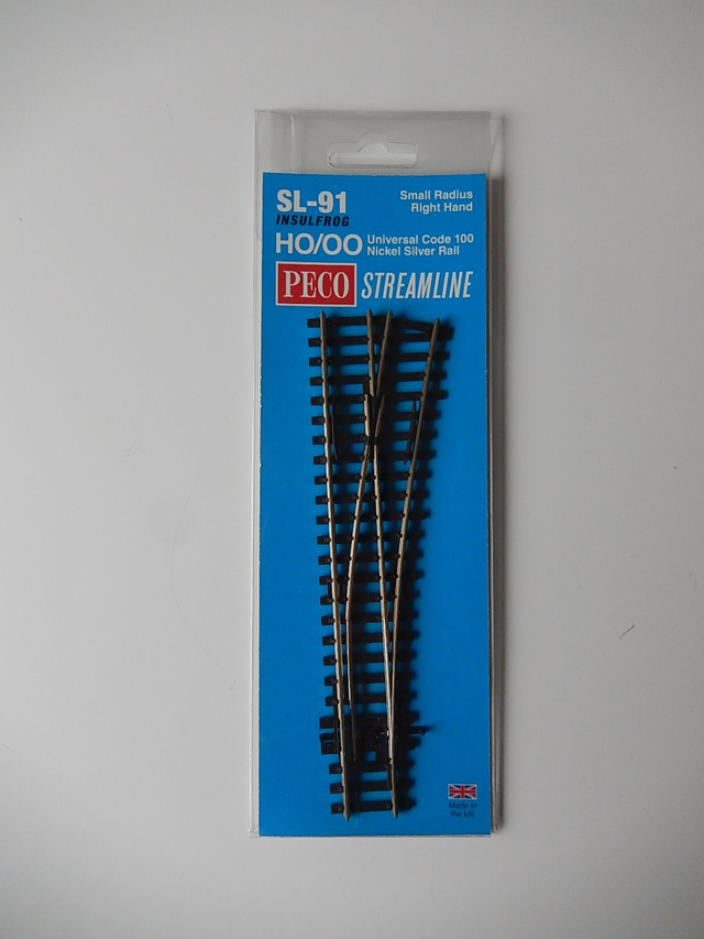 Aiguillage court à droite 12° Peco SL-91 H0