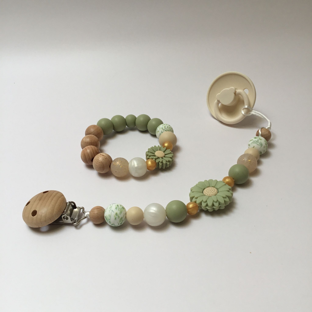 Lot attache tétine et jouet de dentition prairie 