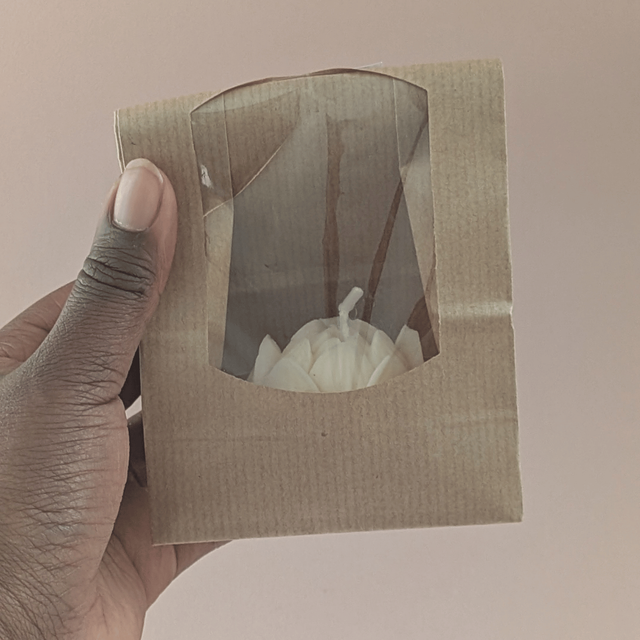 🕯️ Bougie moulée Lotus 60g – Musc Blanc