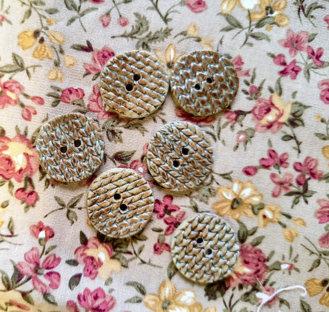 Boutons jersey marron café 