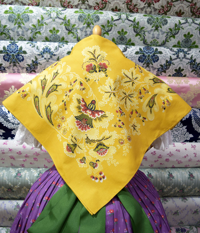 00210 Pañuelo de hombros