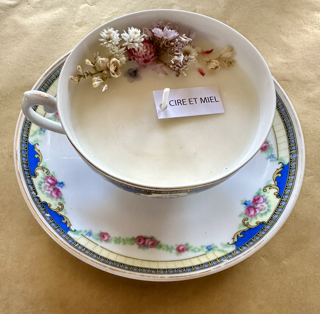 Bougie BRIORD - Parfum Cire et Miel - Tasse et sous tasse  Anciennes  