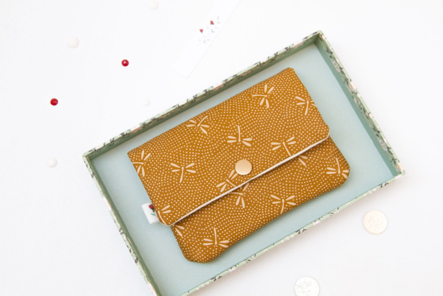 Monedero grande Libélulas Mostaza Oscuro