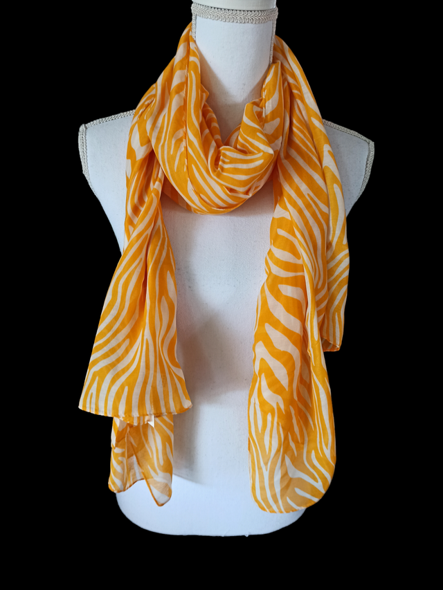 Foulard jaune et blanc (Vinvera)