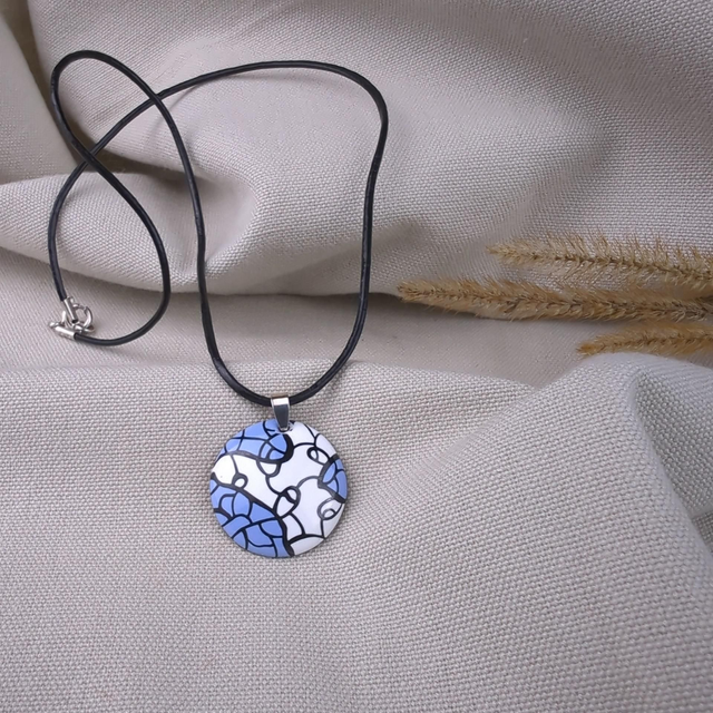 '' Pop Art '' - Pendentif en émail, Bleu Lavande 