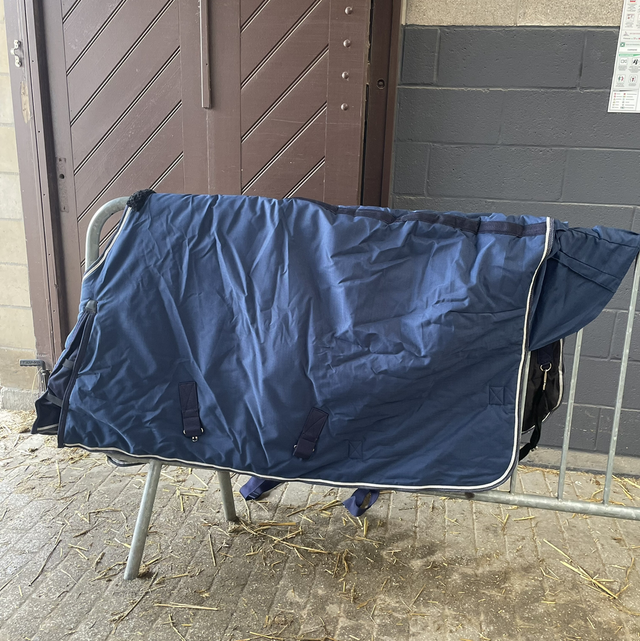 Couverture écurie 300g Fouganza 125cm