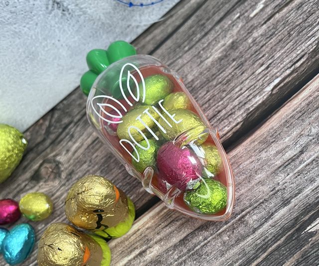 Fillable Easter carrots 