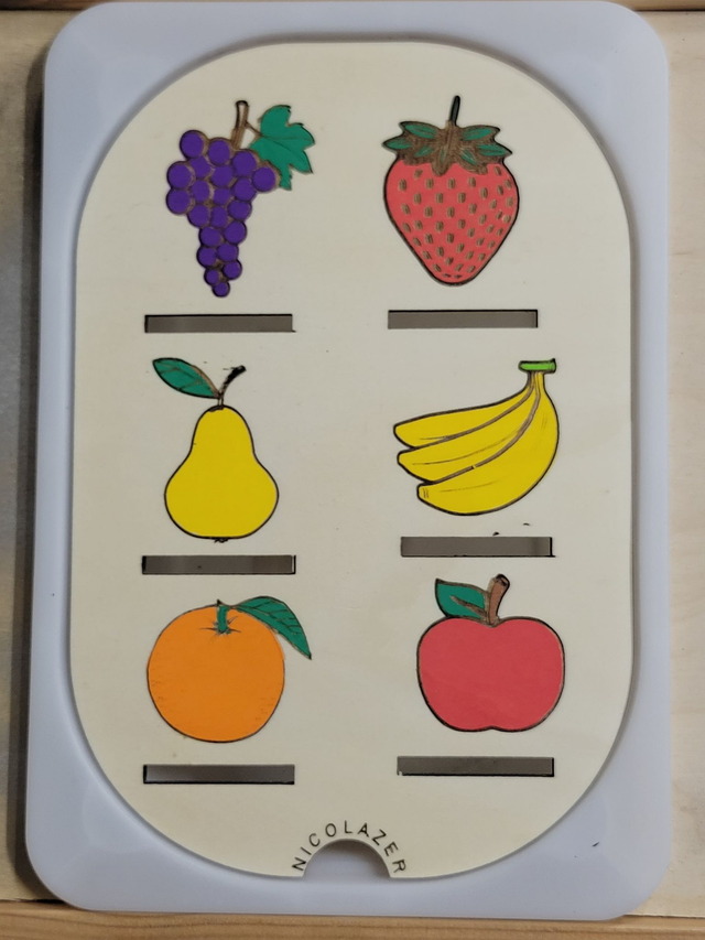 Insert sensoriel bois compatible trofast "les fruits colorés"