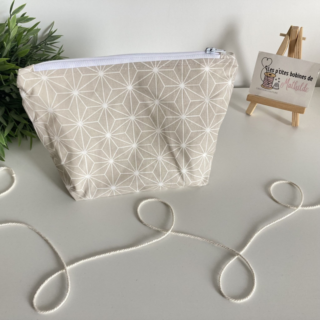 Trousse | Graphique beige