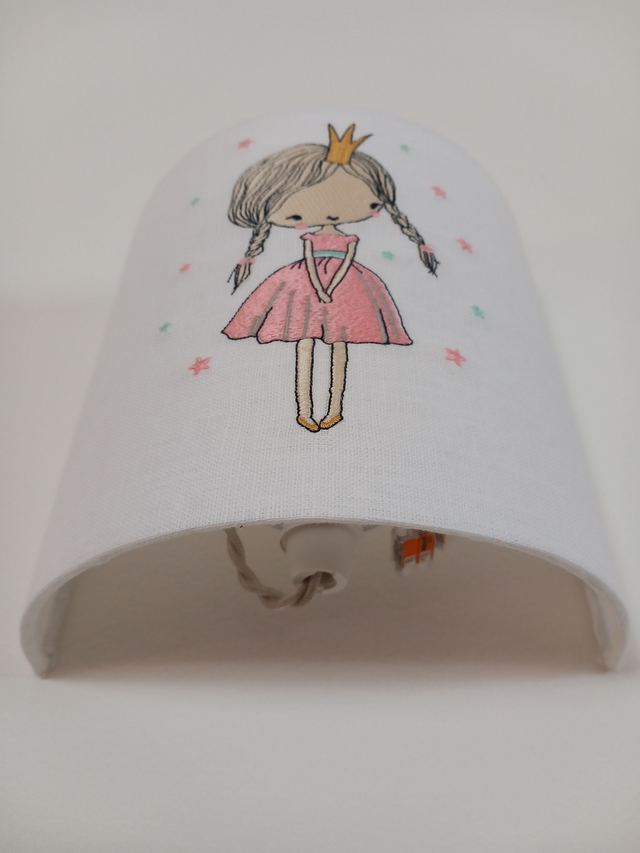 Applique murale électrifiée en lin brodé Princesse demi-cercle