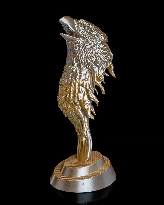 Statuette d'aigle de feu