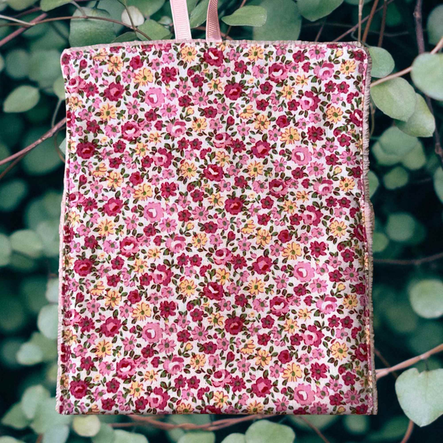 Pochette à savon en bambou et coton fleuri rose – faite main
