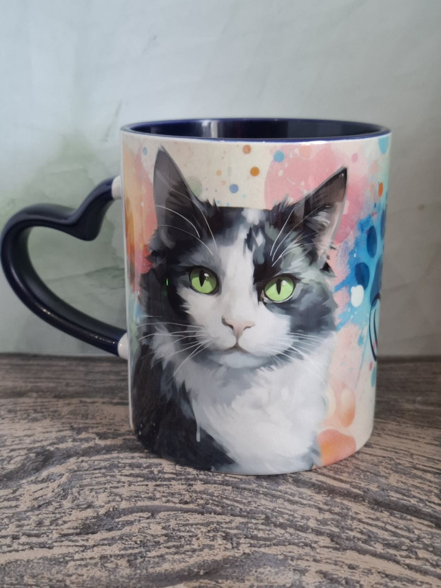Collection Coloré Mug coeur bleu royal chat noir et blanc personnalisable