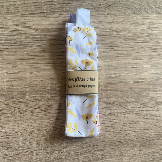 Lot de 4 marque pages en tissu
