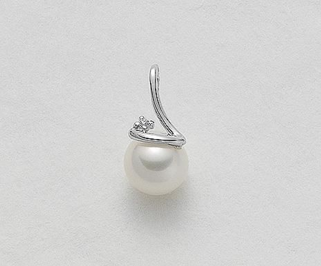 Pendente Mikiko in Oro 18Kt con Perle e diamanti