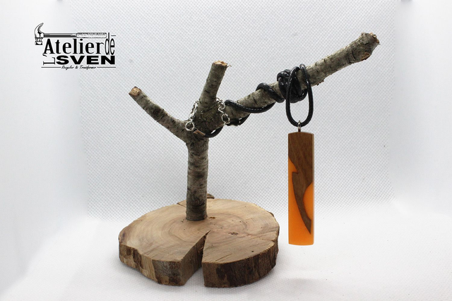 Pendentif Tribal Bois &amp; Résine - Couleur  ORANGE