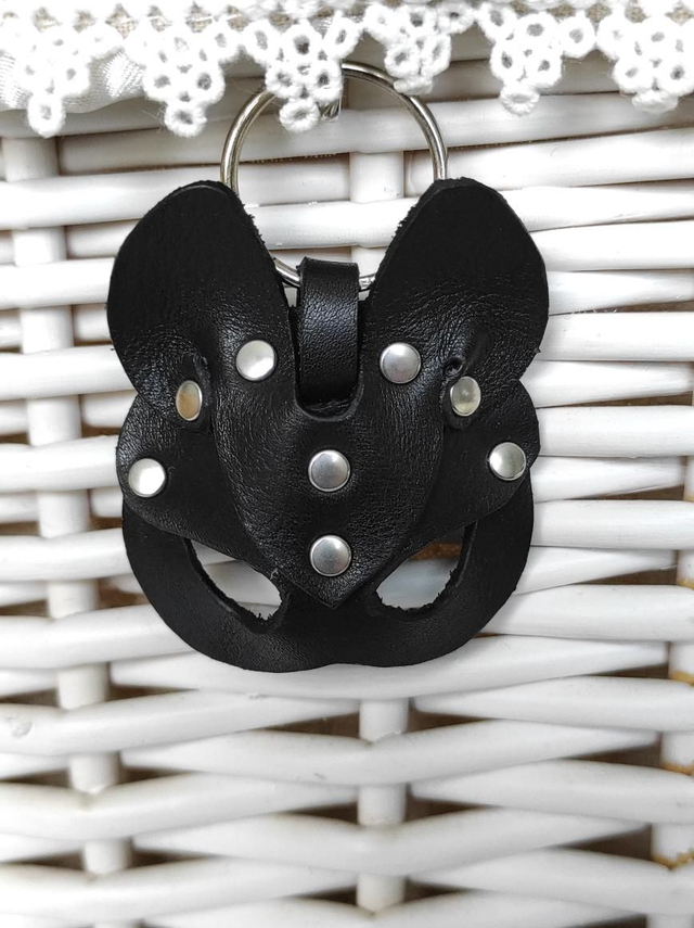 Porte clés masque en cuir 