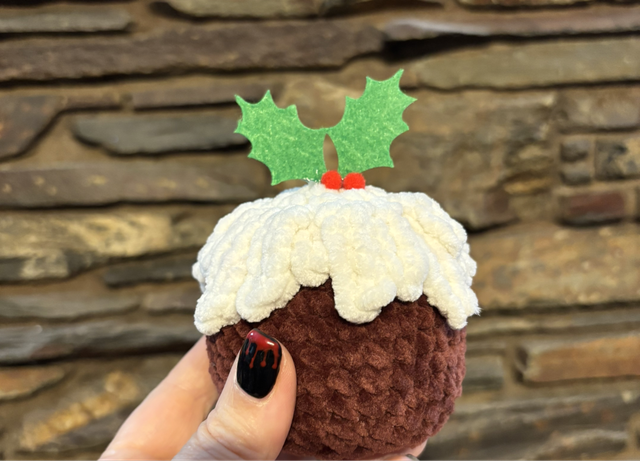 Crochet Christmas pud - (Terry’s)
