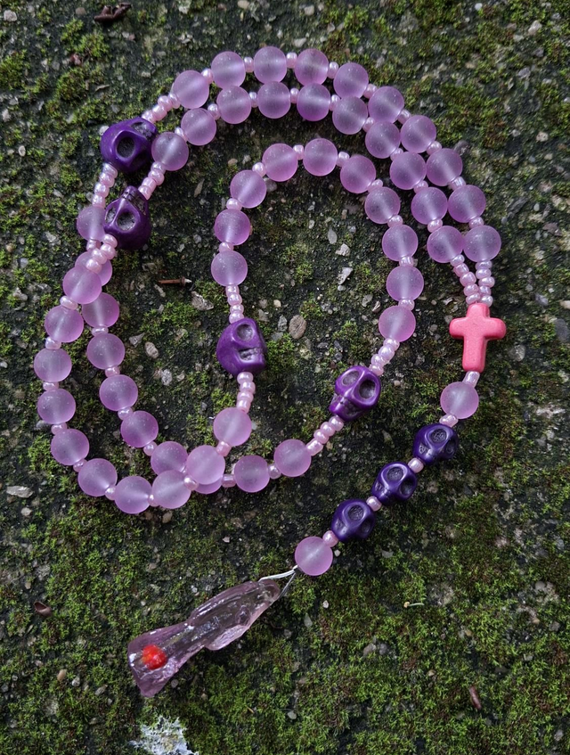 Chapelet Santa Muerte violet 