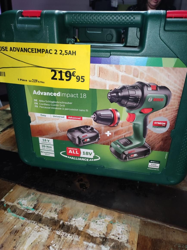 PERCEUSE BOSCH ADVANCED IMPACT18. 18V 2,5 AH