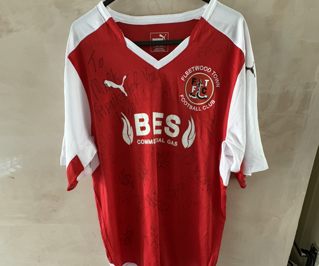 Fleetwood Town Home Shirt 2017/18 