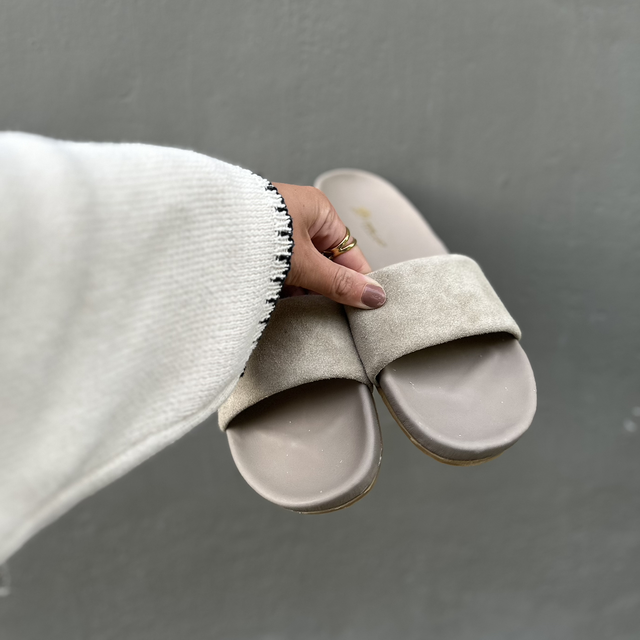 Maluo Ava Padded Sughero suede