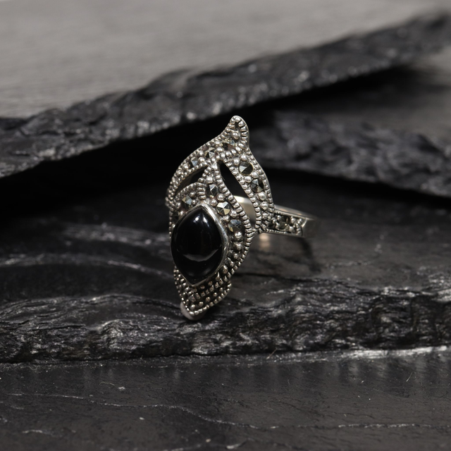 Elegant Vintage Sterling Silver 925 Art Deco Style Black Onyx Cabochon Cut With Marcasite Gemstone Ring Size N - 6 1/2