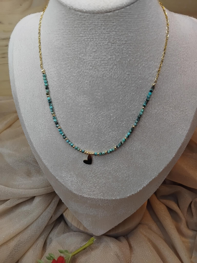 Collier pierre verte et cœur en acier inoxydable 