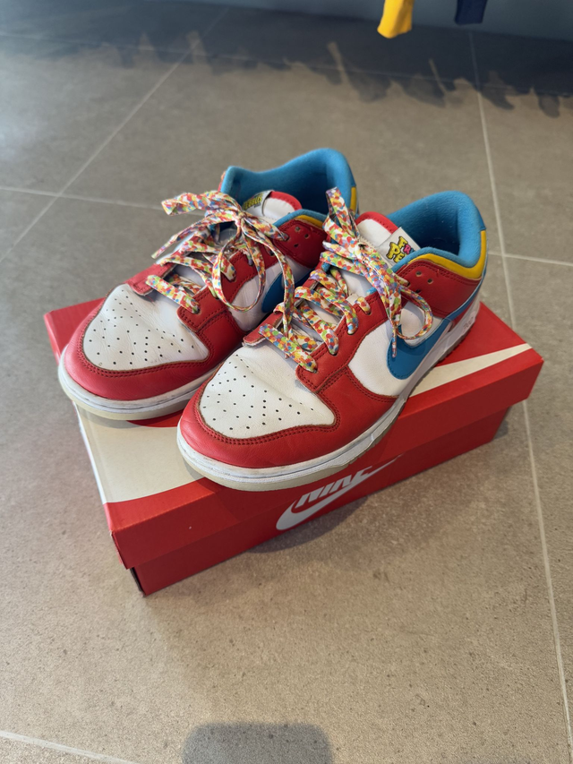 Nike Dunks Lebron James x Fruity Pebbles 