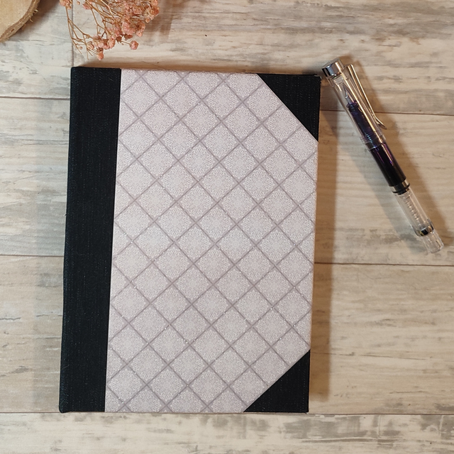 Carnet A5 - Couverture jeans et papier à effet gris rosé