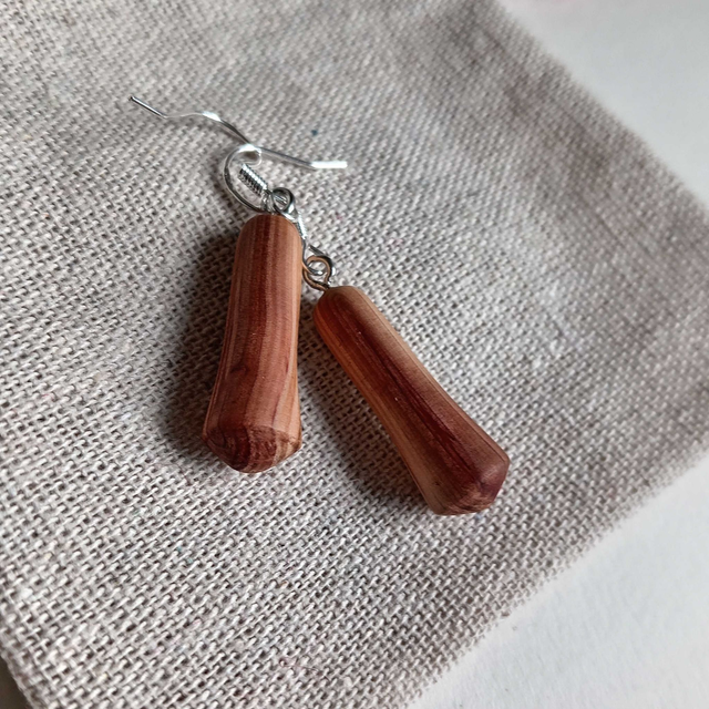 Boucles d'oreilles - branche de séquoia