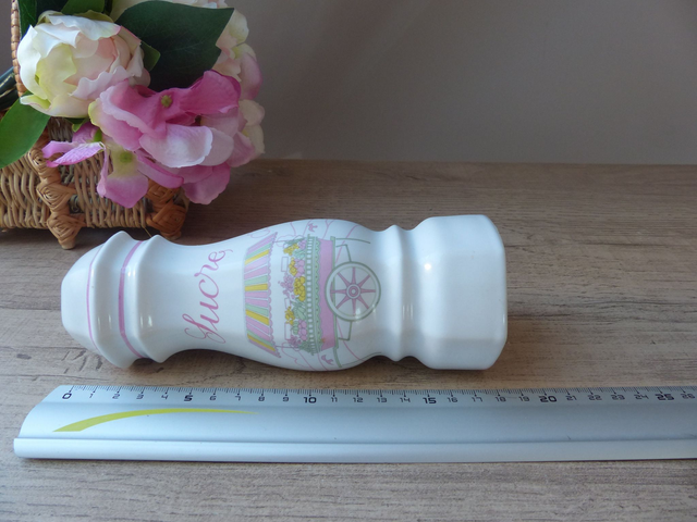 Sucrier Saupoudreuse en Céramique Décor Kiosque Marchande de Fruits Vintage Décoration bar, bistrot, crêperie, cuisine, salon de thé