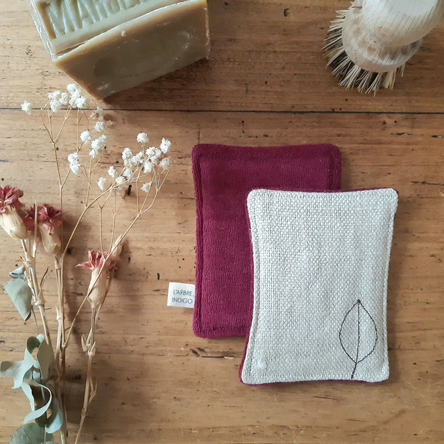 Éponge lavable naturelle bi-face - Petit modèle - Violet pourpre