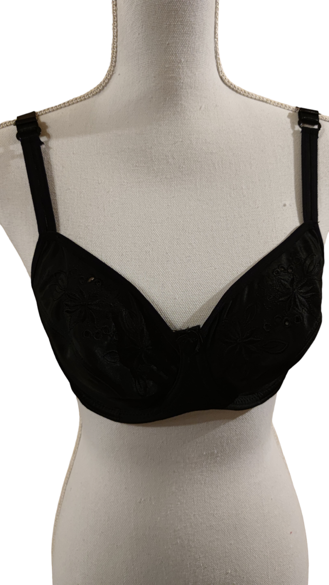 Soutien-gorge noir brodé 100C