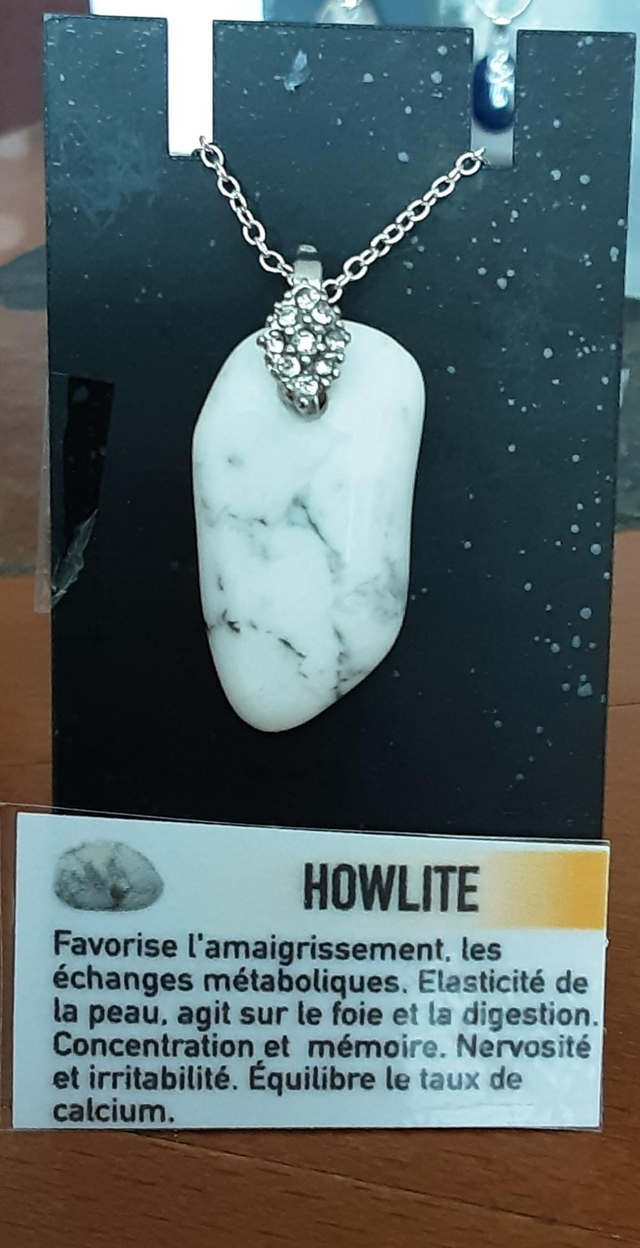 Howlite pierre roulée avec chaîne 