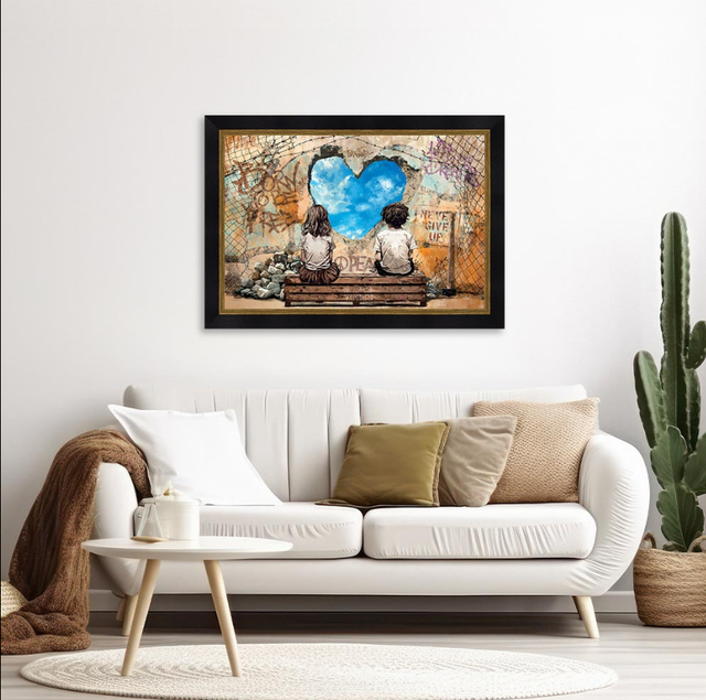 Le garçon, la fille et le trou dans le mur – Romaric