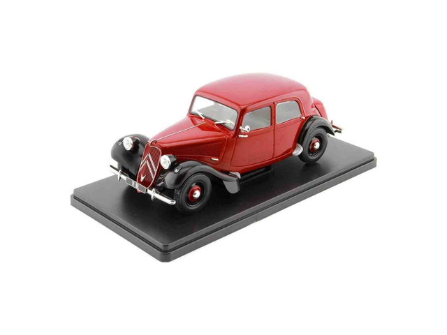 CITROEN TRACTION AVANT 11BL 1952 ROUGE/NOIR WHITEBOX 124116 1/24