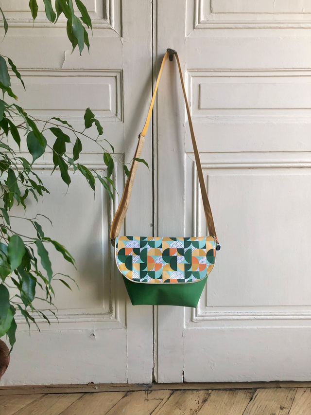 Sac Bandoulière - BAUHAUS vert et intérieur vert clair