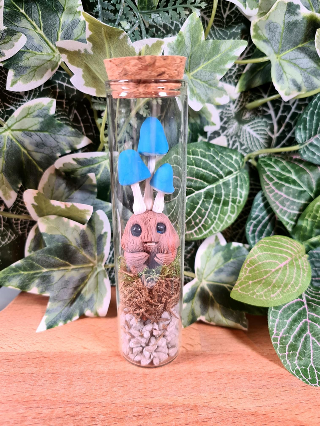 Small Blob mushroom blue 