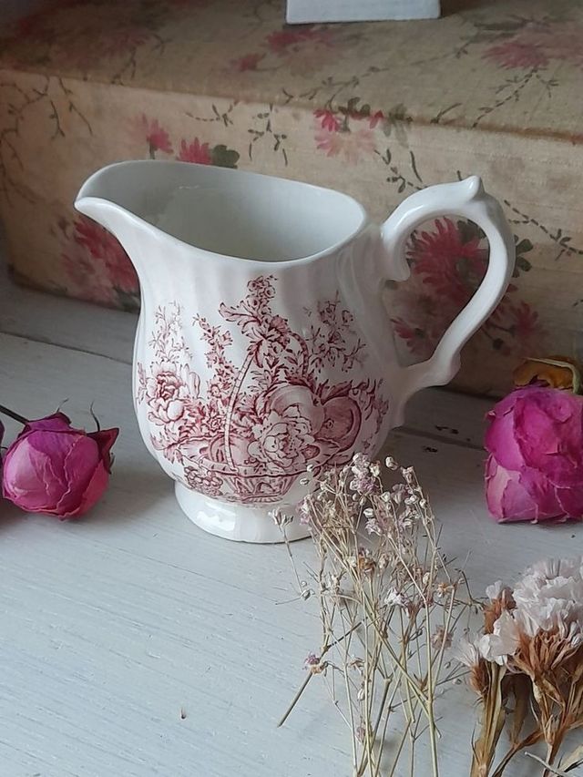 pichet ou pot ancien anglais