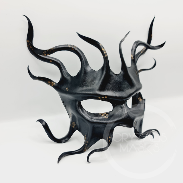 Cthulhu mask, copper detail