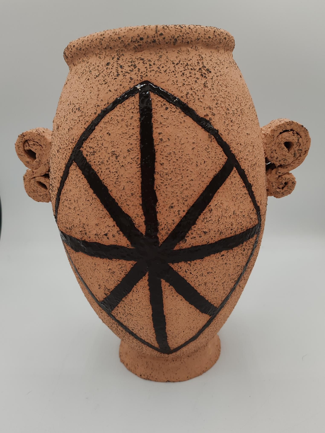  vase en chamotte style antique 