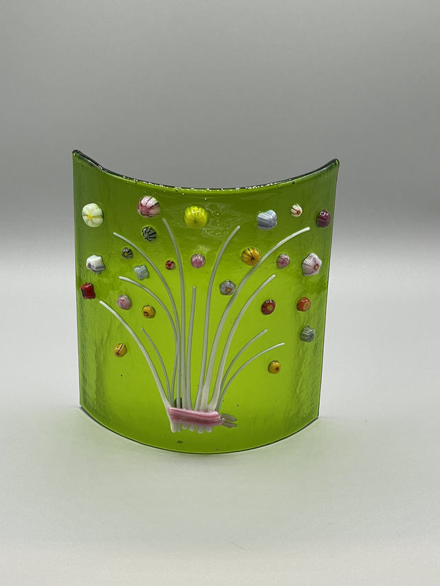 Bunch of Flowers Curve on Green