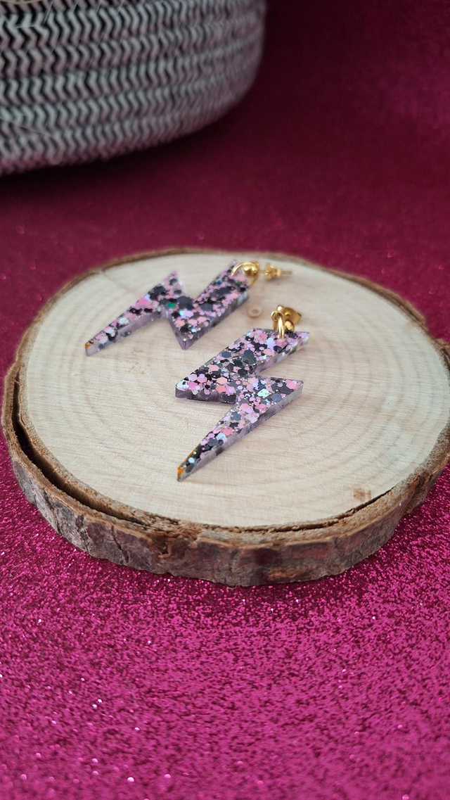 Boucles d'oreilles dorées éclairs paillettes noires/roses/blanches