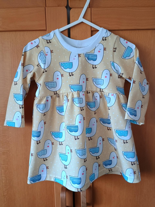 Dress - 6-9 mth (8 kg).   Lemon tweet
