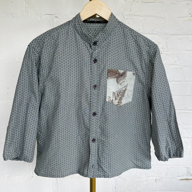 Collection Sumac - Chemise nouée dos bleuté