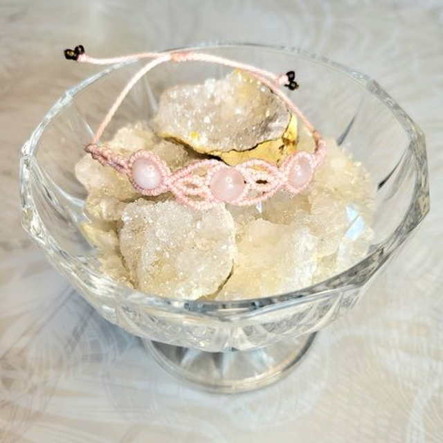 Kit Bracelet dentelle quartz rose (micro-macramé fils rose, pierre naturelle)