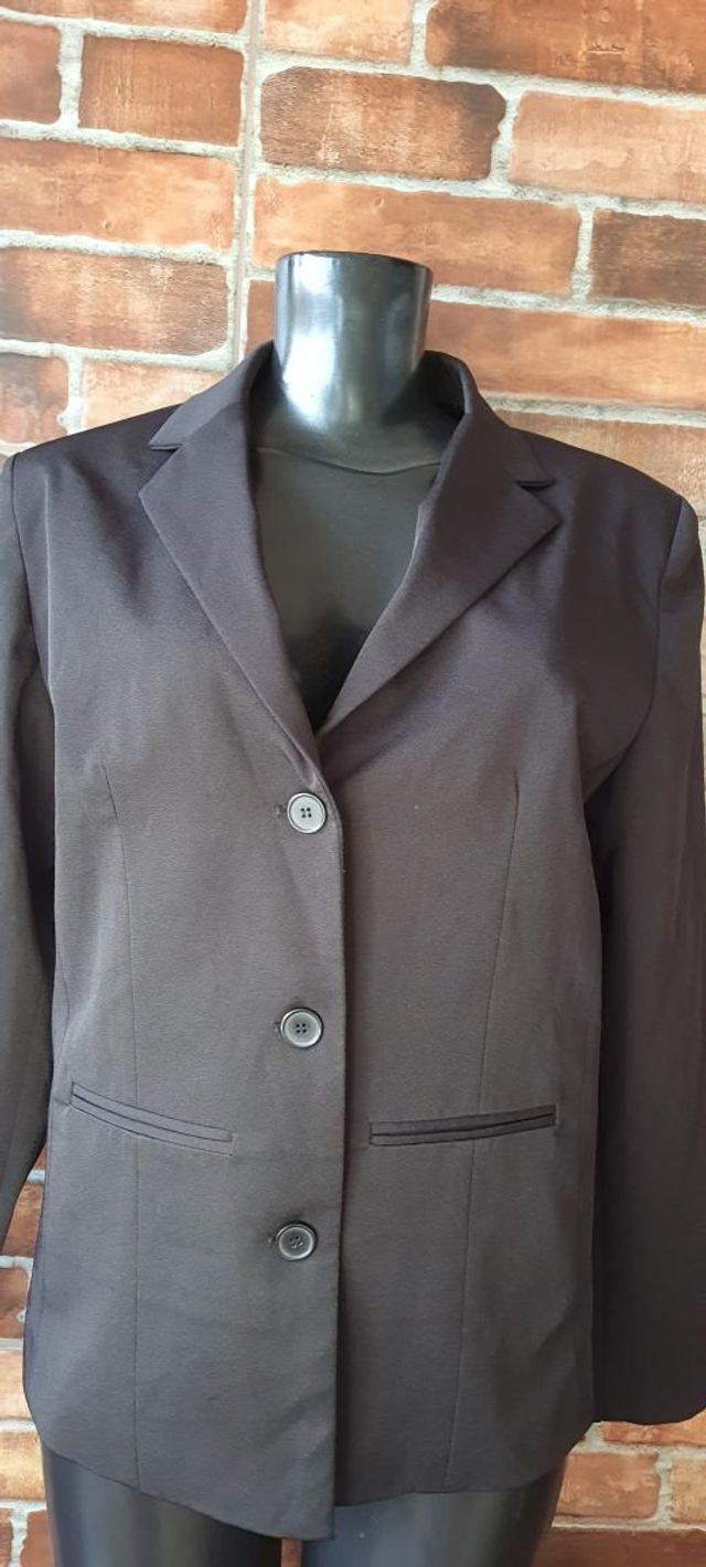 Terninho Fem. Preto. T/46. OBS: Usado Super Conservado 