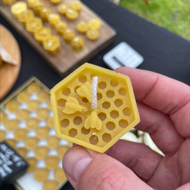 Large hexagon candle 