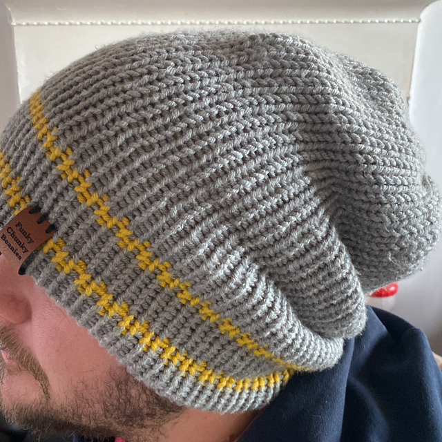 Y2K beanie - oversized - CUSTOM - any colour 